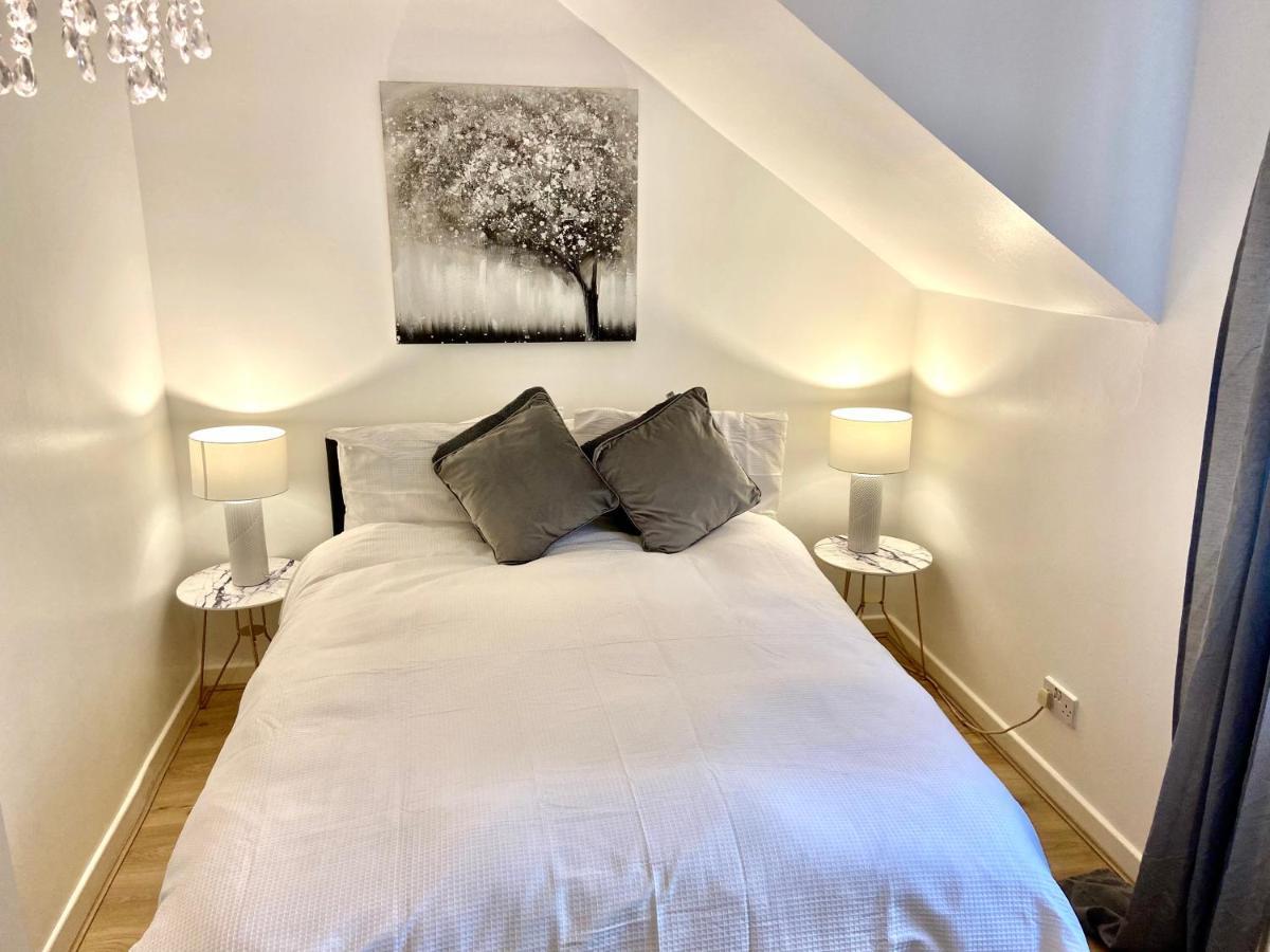 London Studio Self Contained, Newly Furbished Экстерьер фото